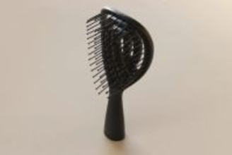 ダイソーでスルーしたら損だよ！「こだわる人こそ使ってほしい！」アイデアが詰まった便利ブラシ