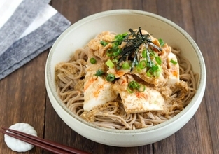 【栗原はるみ・山本ゆり・平野レミ・タサン志麻】人気料理家さんたちのひんやり麺再現レシピ集