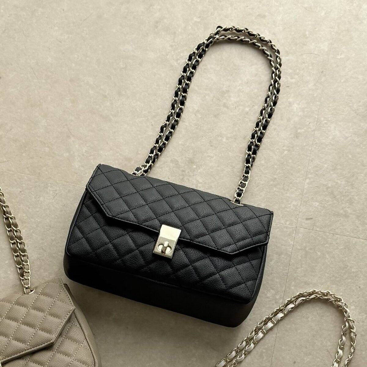 しまむら新作シューズ＆バッグが高見えすぎて衝撃！休日＆セレモニーに活躍♡キレイめ黒アイテム