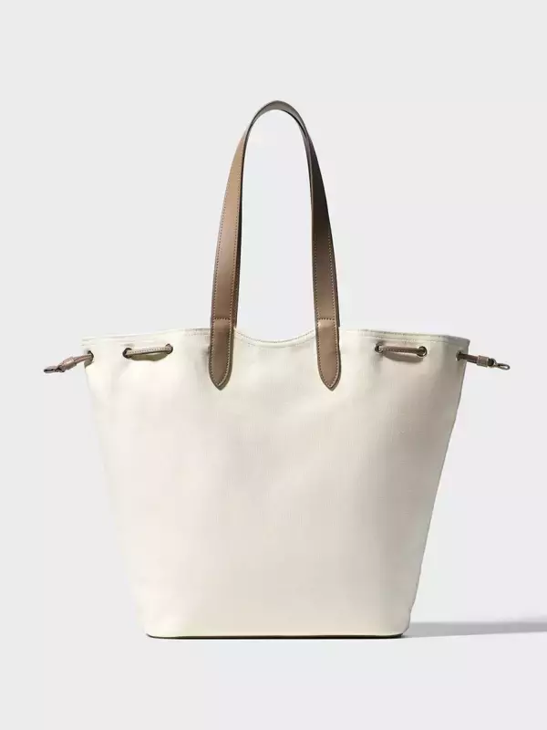 ユニクロバッグが春のお出かけにめちゃ便利なんです♡しれっと値下げ品もあるから急いで確保～！