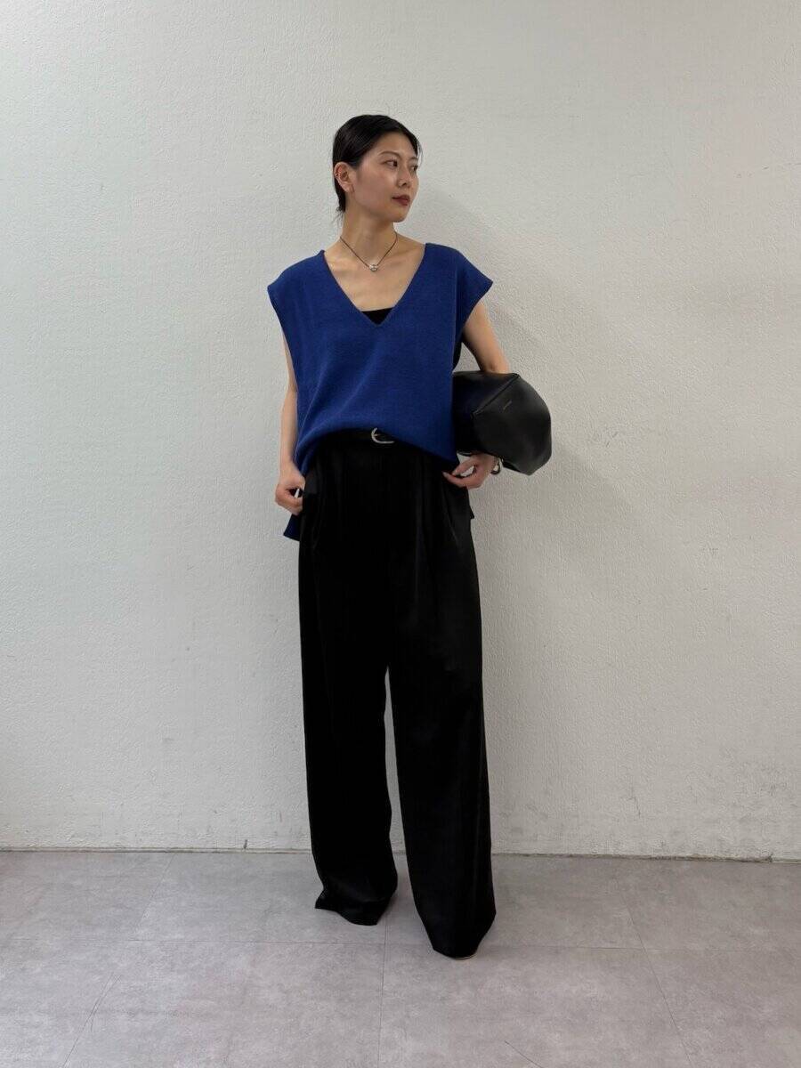 「ブルーニット」1枚あるだけで春コーデがぐっとおしゃれになる♡大人女子のお手本5style