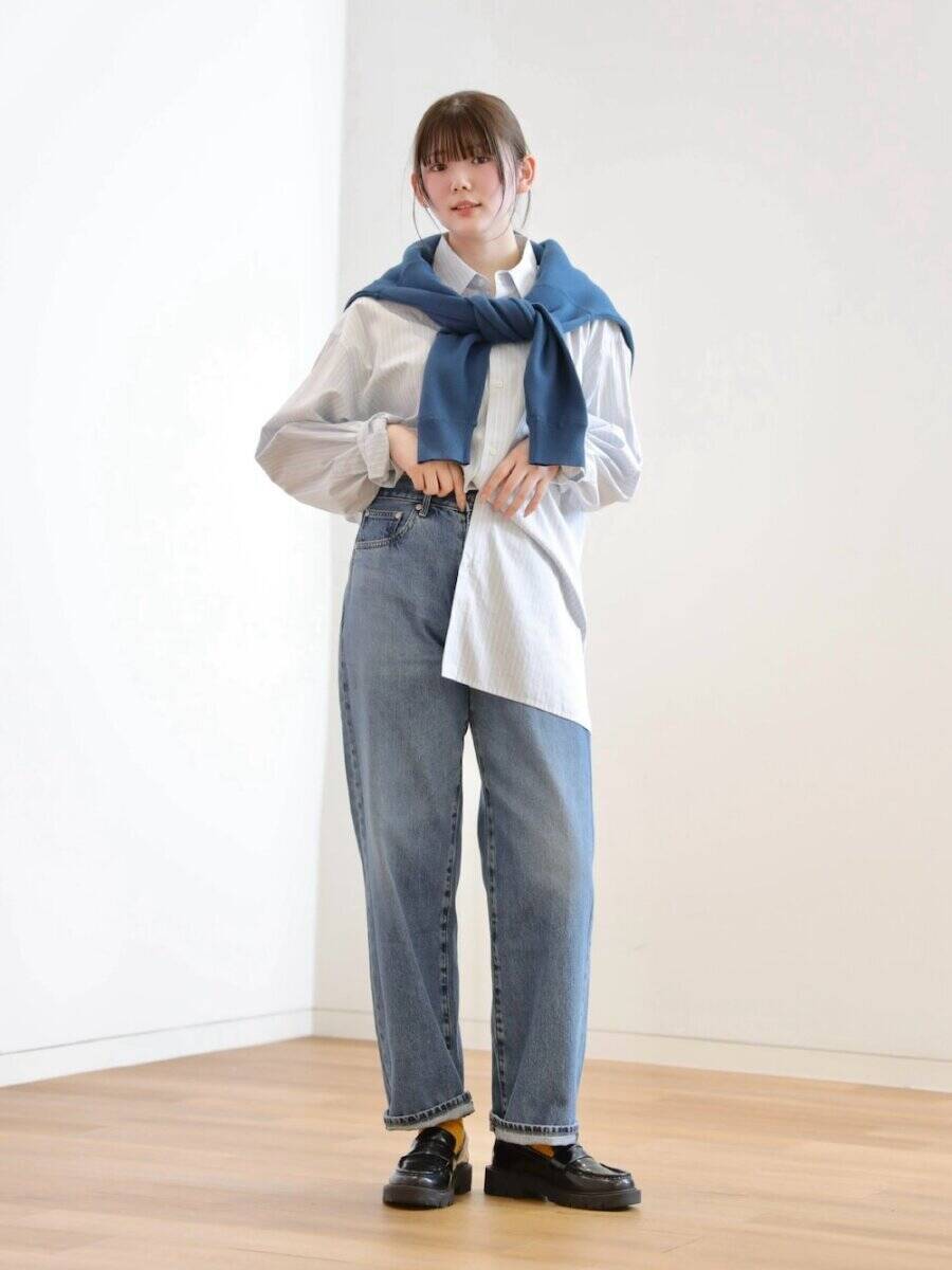 「ブルーニット」1枚あるだけで春コーデがぐっとおしゃれになる♡大人女子のお手本5style