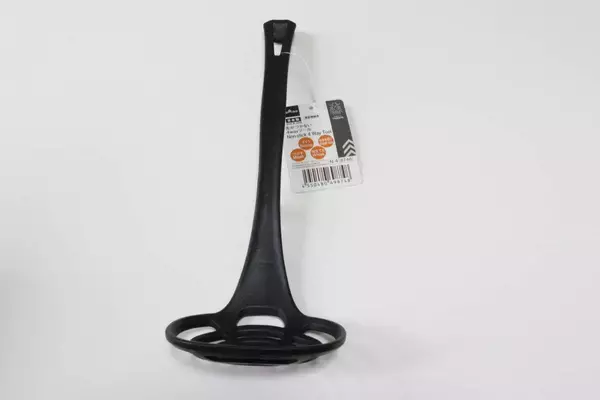 100均のこれ想像以上にすごい！1つで4役こなすって最強！使い手目線のキッチン便利ツール