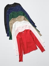 ユニクロの薄手トップスって何枚あっても困らない！優秀すぎてイロチ買いしたい♡秋の名品5選