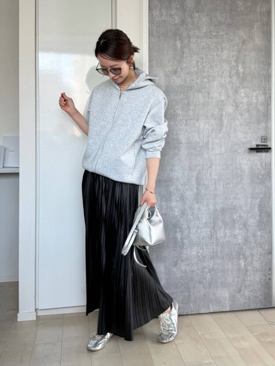 手抜きに見えないフーディコーデってこれ！GUで1,990円の今が買い時♡着回し3コーデ