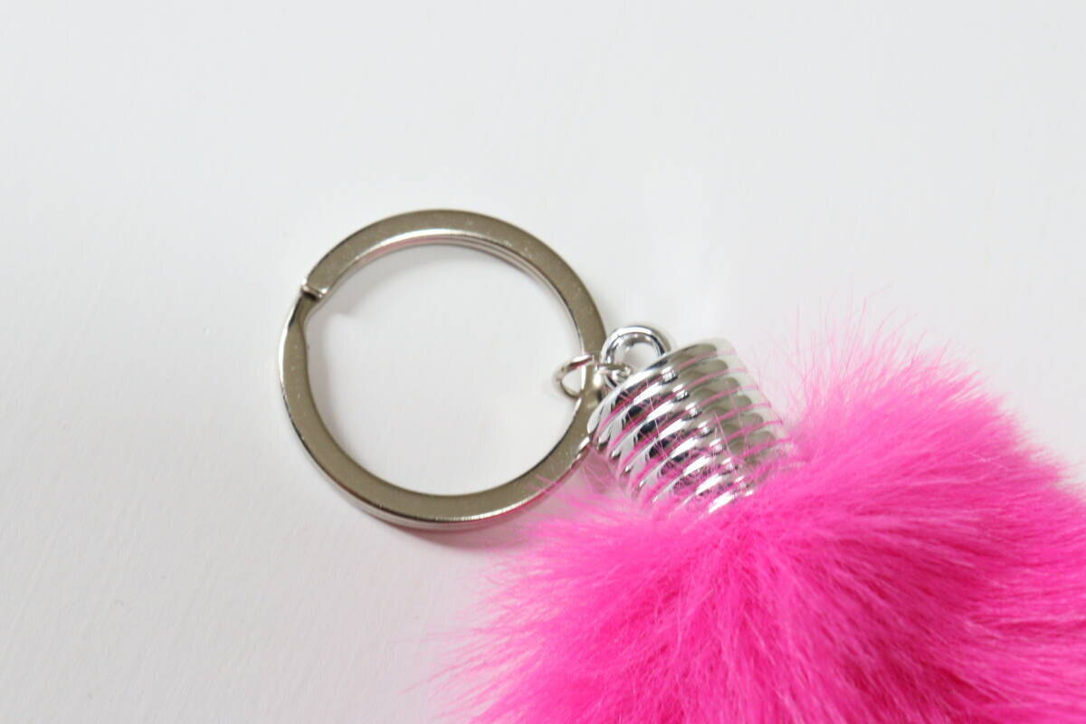 大人世代を狙い撃ち！「平成ギャルみがハンパない♡」あの頃を思い出す100均キーホルダー