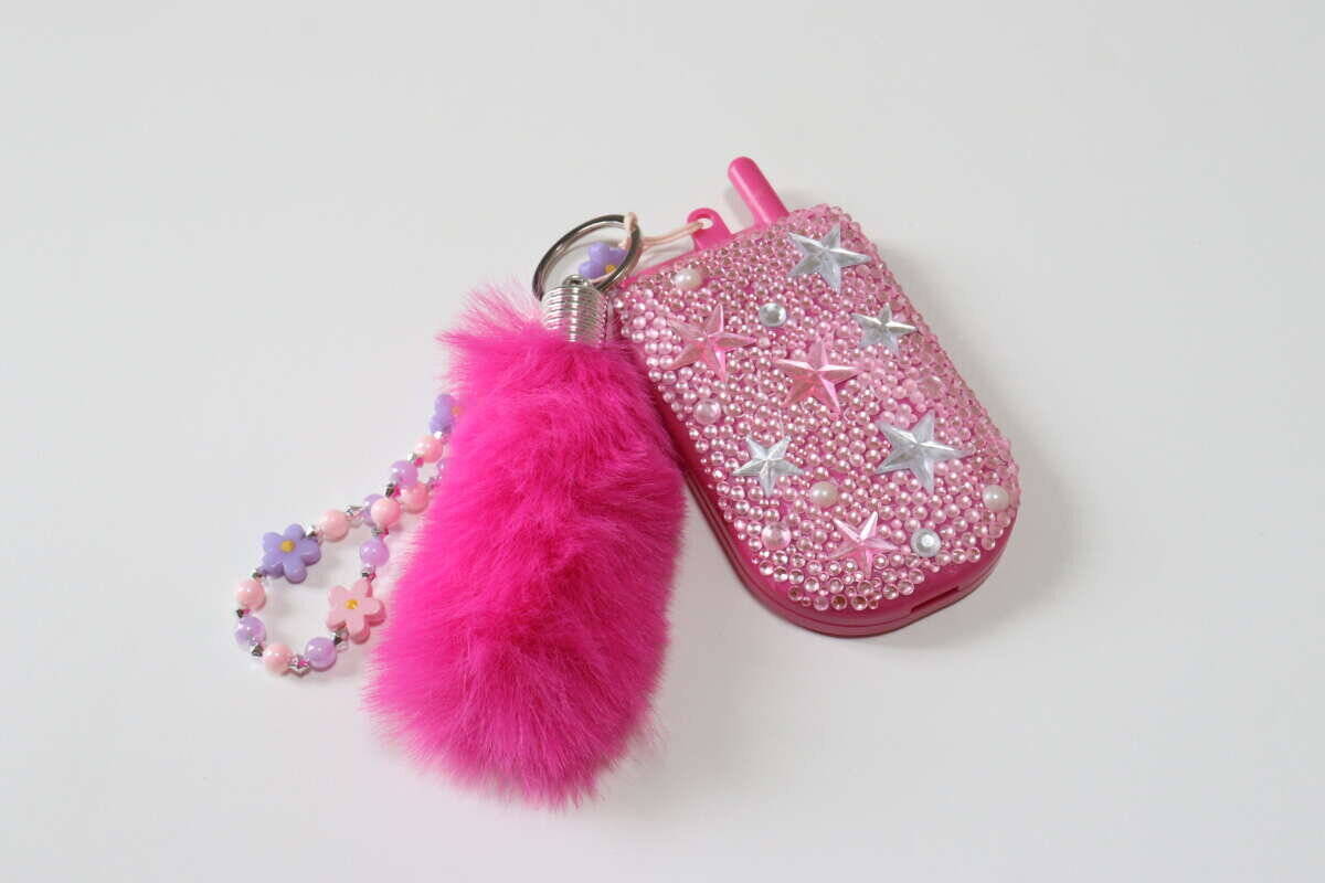 大人世代を狙い撃ち！「平成ギャルみがハンパない♡」あの頃を思い出す100均キーホルダー