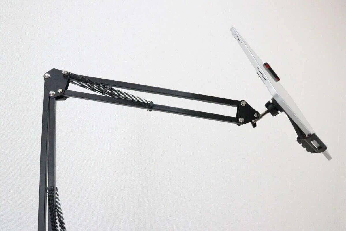 100均で見つけた便利グッズが優秀すぎる！PC作業が劇的に快適になる神アイテム3選