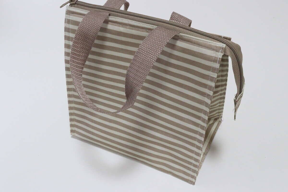 黙ってれば100均ってバレない！「こういうのがいいんだよ…！」シンプルで使いやすいバッグ