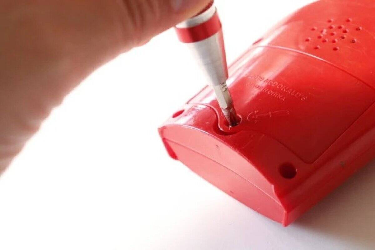 コレ使いやすいよ～！「すっぽり収まって持ち運びにも！」ペン型の100均便利グッズ