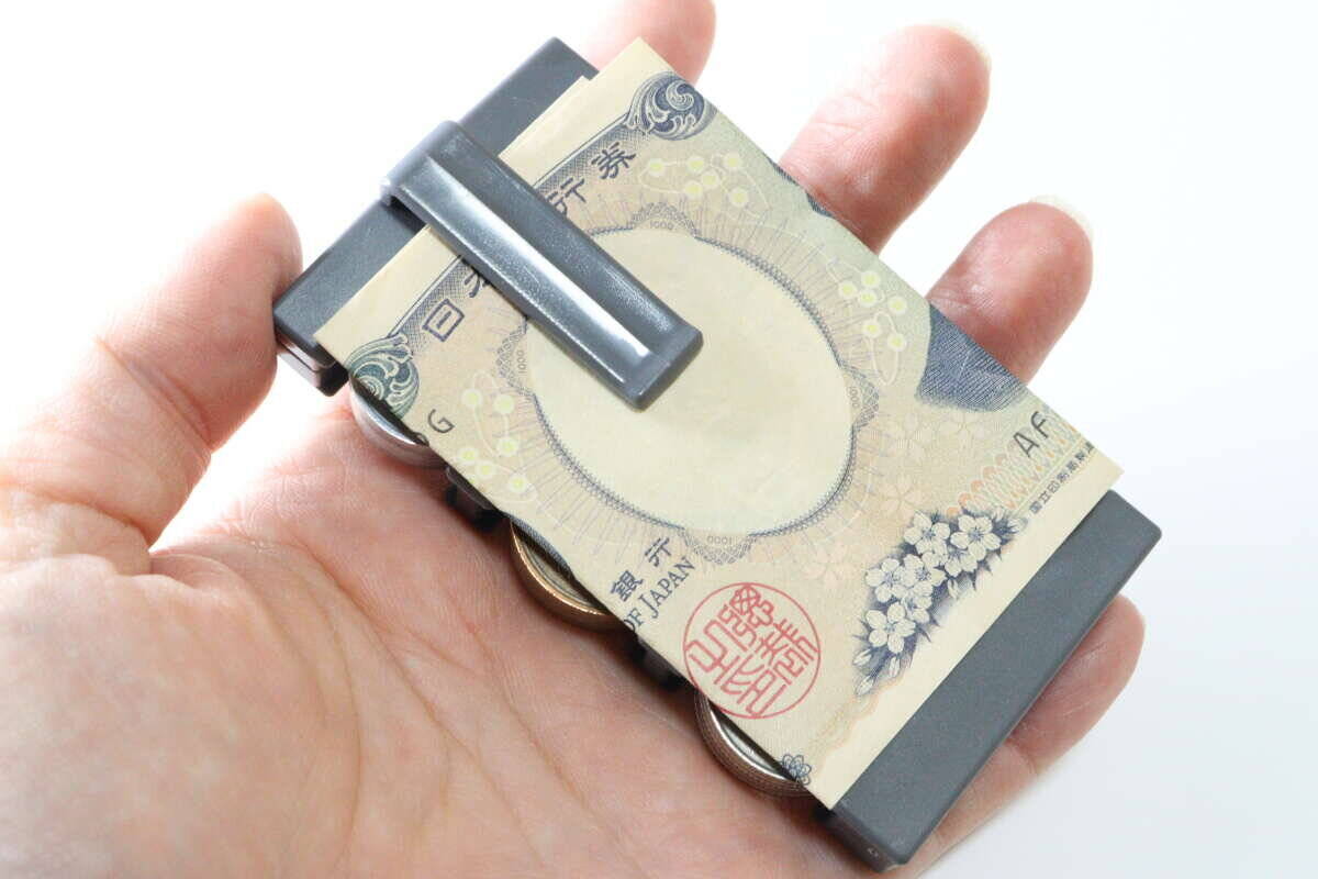 進化版出たぞ～！「いつも保管場所に困ってた…」「クリップ付きってありがたい～」