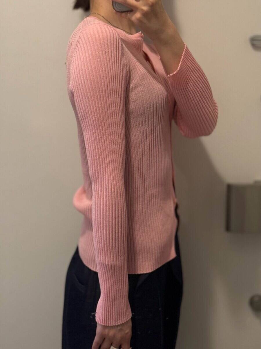 「買う前に見て！」GUトップスで縦ラインが強調されてスタイルアップ♡サイズ感レビュー