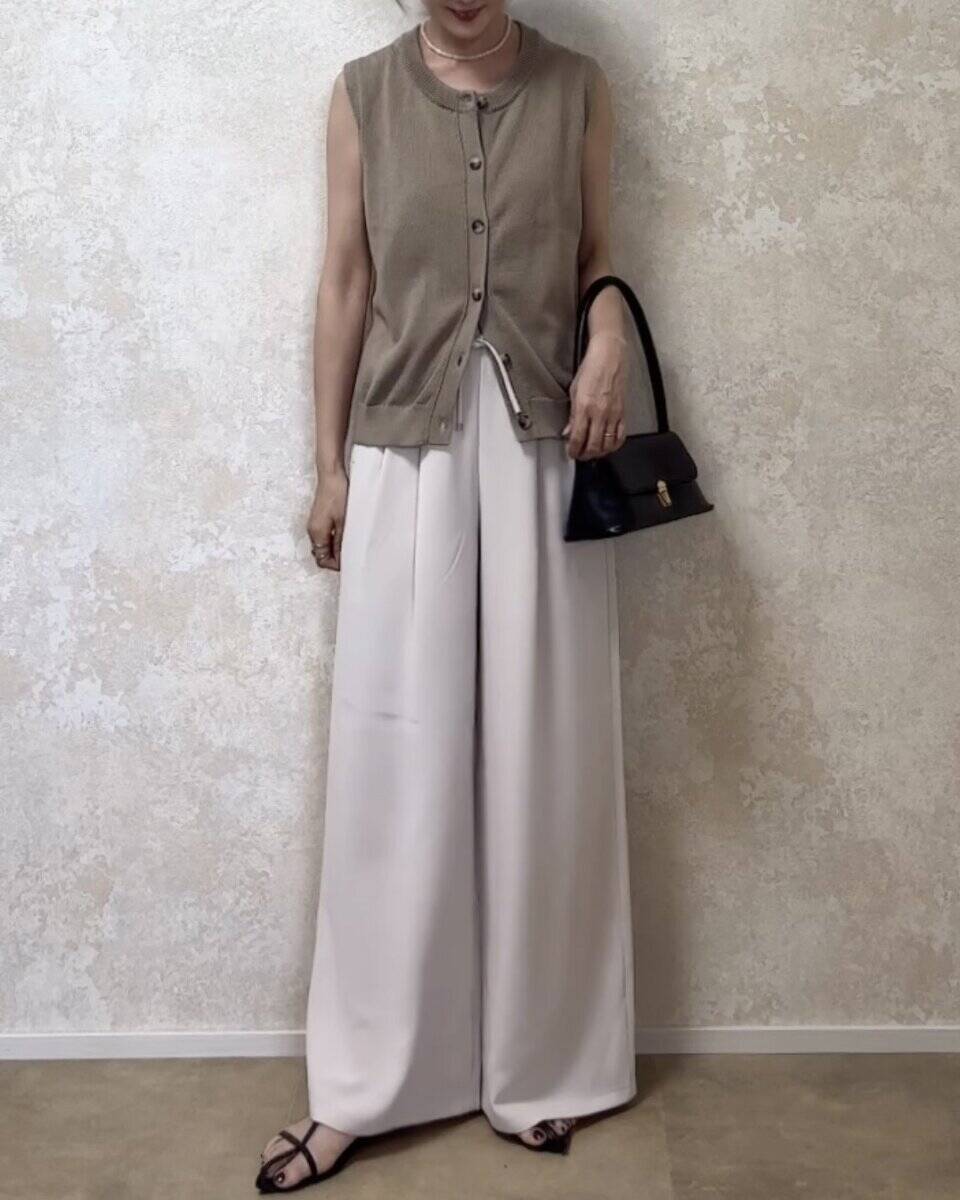 40代の体型カバーは落ち感が正解♡GUワイドパンツの美脚見え着こなし術