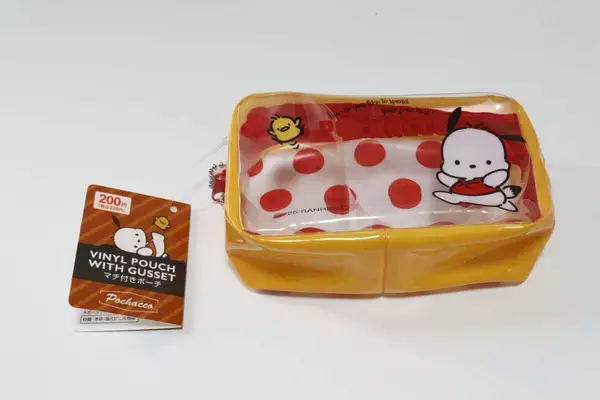 可愛いだけじゃないのね♡アイテムを組み合わせると…？外出先でも使いやすい100均ポーチ