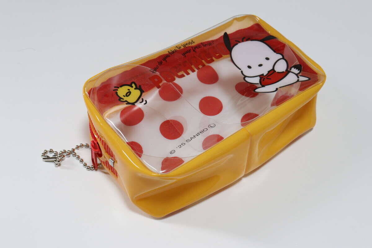 可愛いだけじゃないのね♡アイテムを組み合わせると…？外出先でも使いやすい100均ポーチ