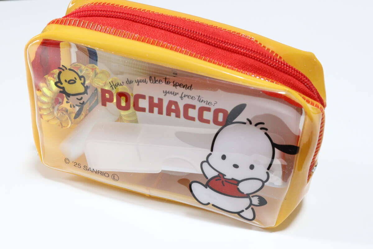 可愛いだけじゃないのね♡アイテムを組み合わせると…？外出先でも使いやすい100均ポーチ