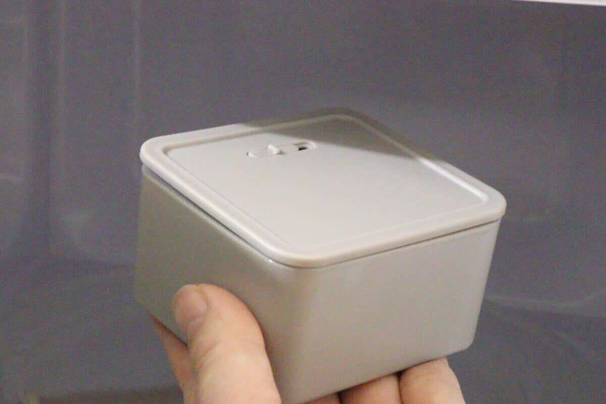 100均にいいのあるよ～！「コンパクトなのに扱いやすい！」機能性も抜群なランチボックス