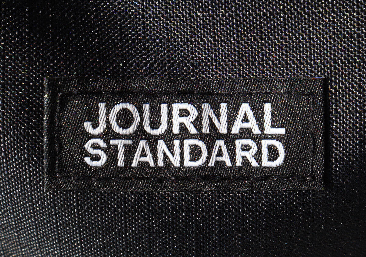 InRed4月号の付録…欲しい機能が全部詰まってる～！人気ブランドの優秀ボストンバッグ