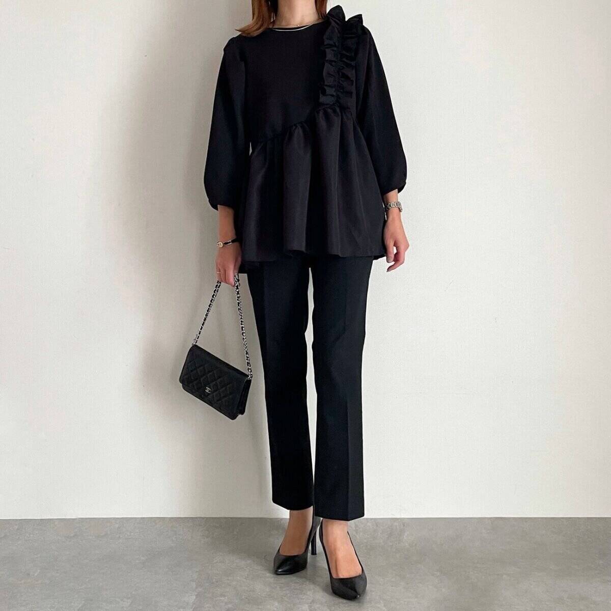 しまむらの「フリルトップス」が1639円で売り切れ必至…♡体型カバーも叶う！着回し5コーデ