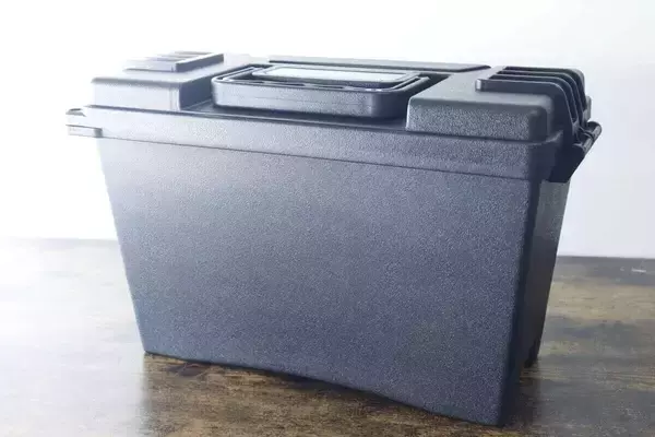 さすがに引くわ…「これが数百円で買えるの太っ腹！」本気で使える100均の優秀ケース3選