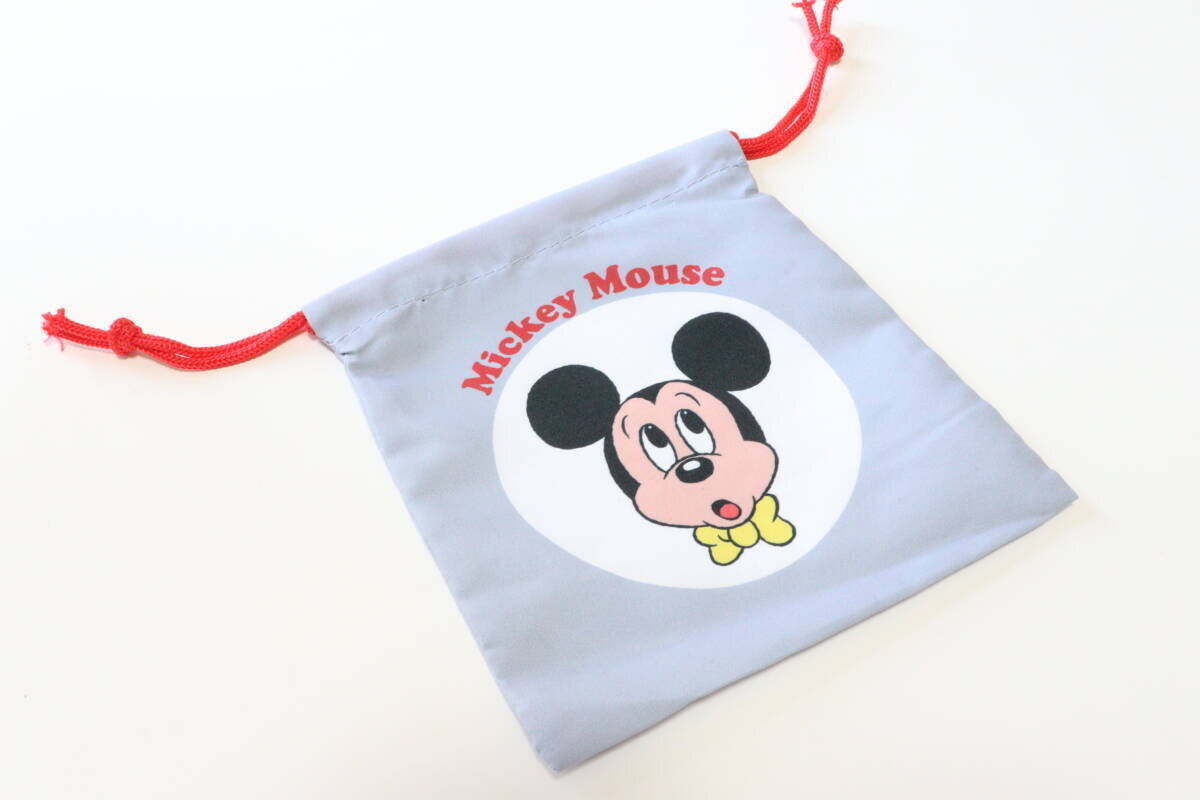 「これも100均なの？！」って驚かれる！パークのお土産みたいな巾着ポーチ