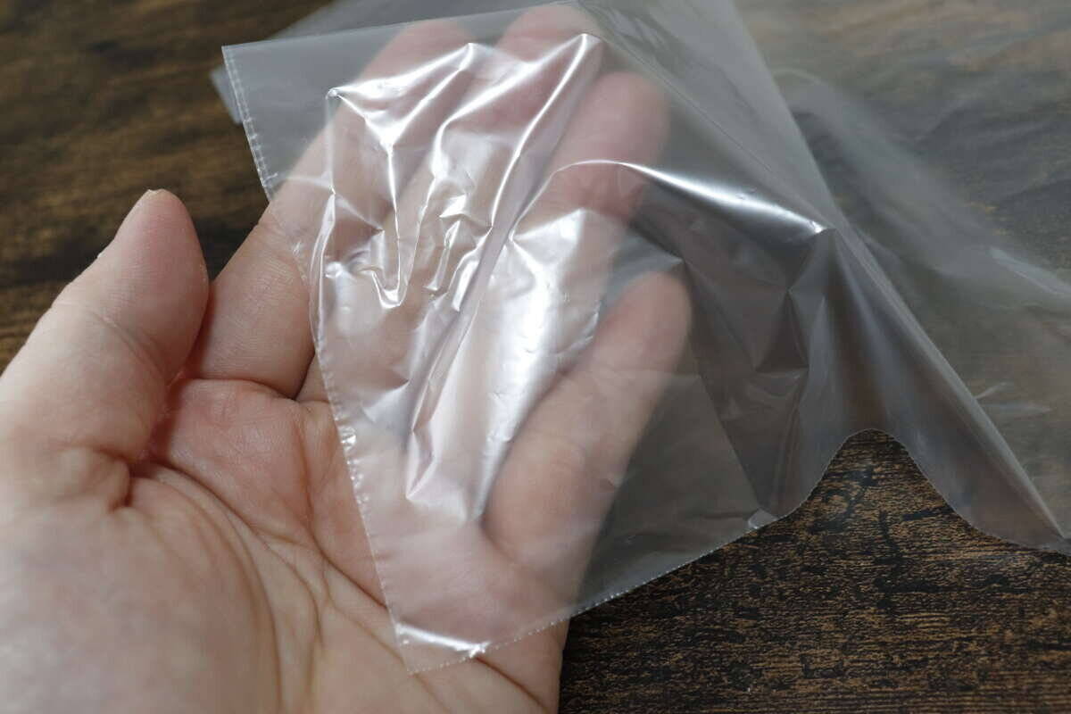 100均のこれ…ただの袋じゃない！詰め替えるだけで対策できる！お財布に優しい便利袋