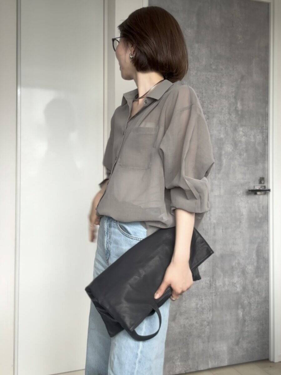 お気に入りすぎて2色買い！GUのシアーシャツは透け感がちょうどイイ大人の万能アウターでした