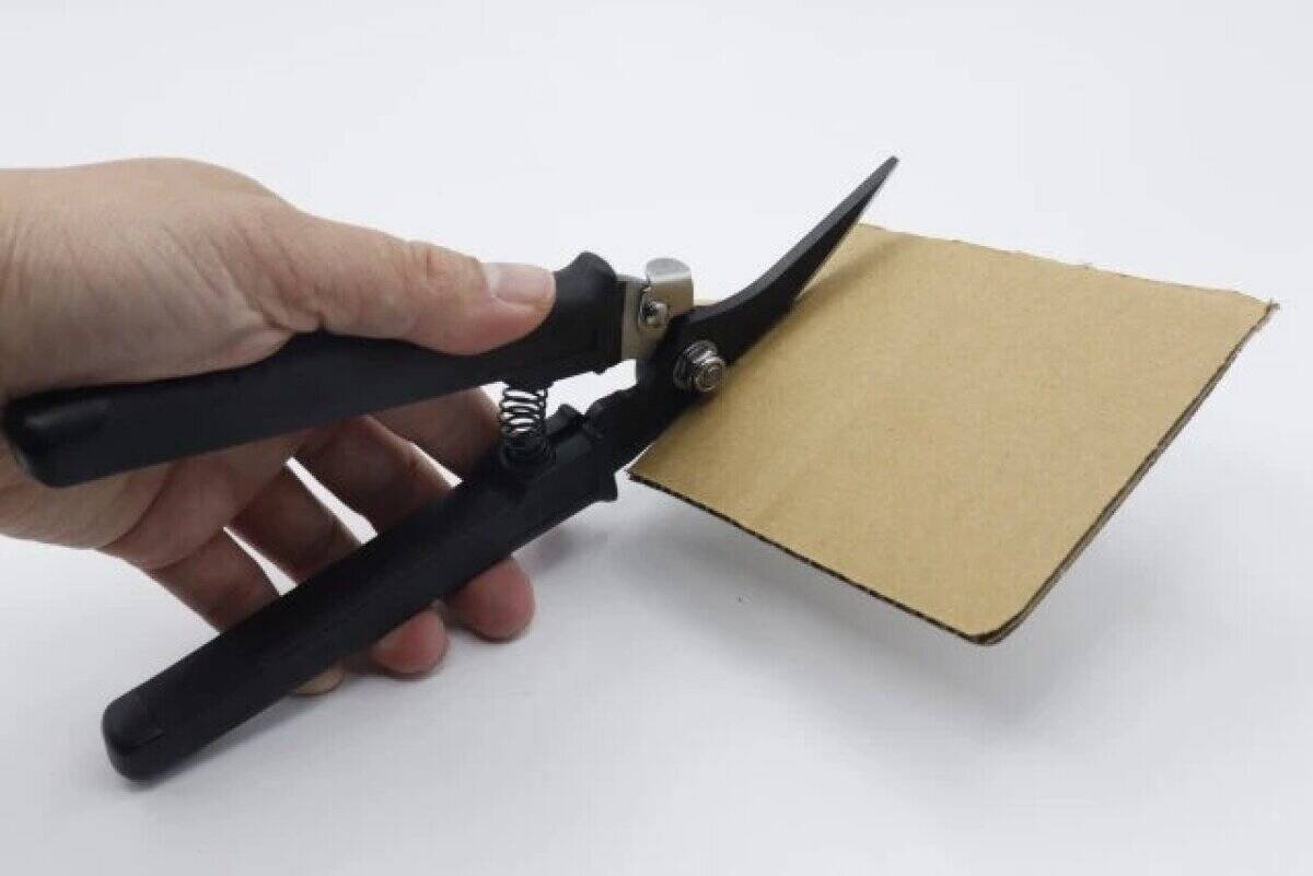 100均で売ってるとか信じられない！「これ家庭用でいいの？」専門店レベルの優秀工具