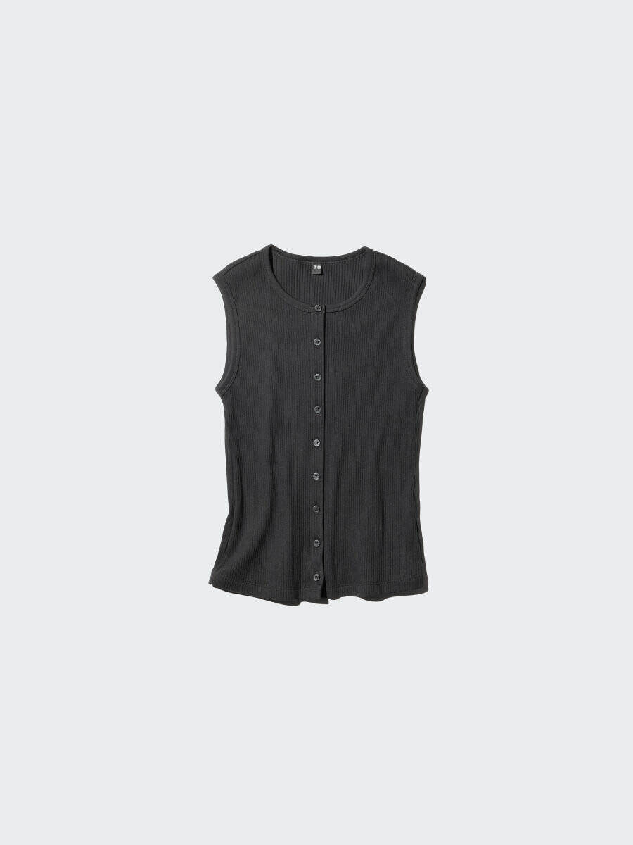 ユニクロの黒トップスが夏のおしゃれにフル稼働！この5着は買って損なし！