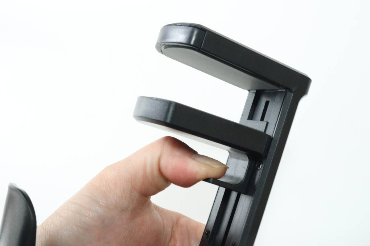 100均からついに出たよ！「正直悪いところが見つからない！」高スぺすぎるアレ専用ホルダー