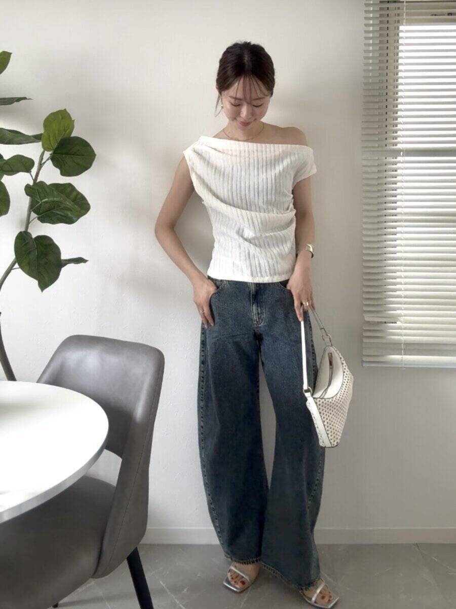 GUがまたいい感じのジーンズ出してきた♡新旧バレルデニム徹底比較！