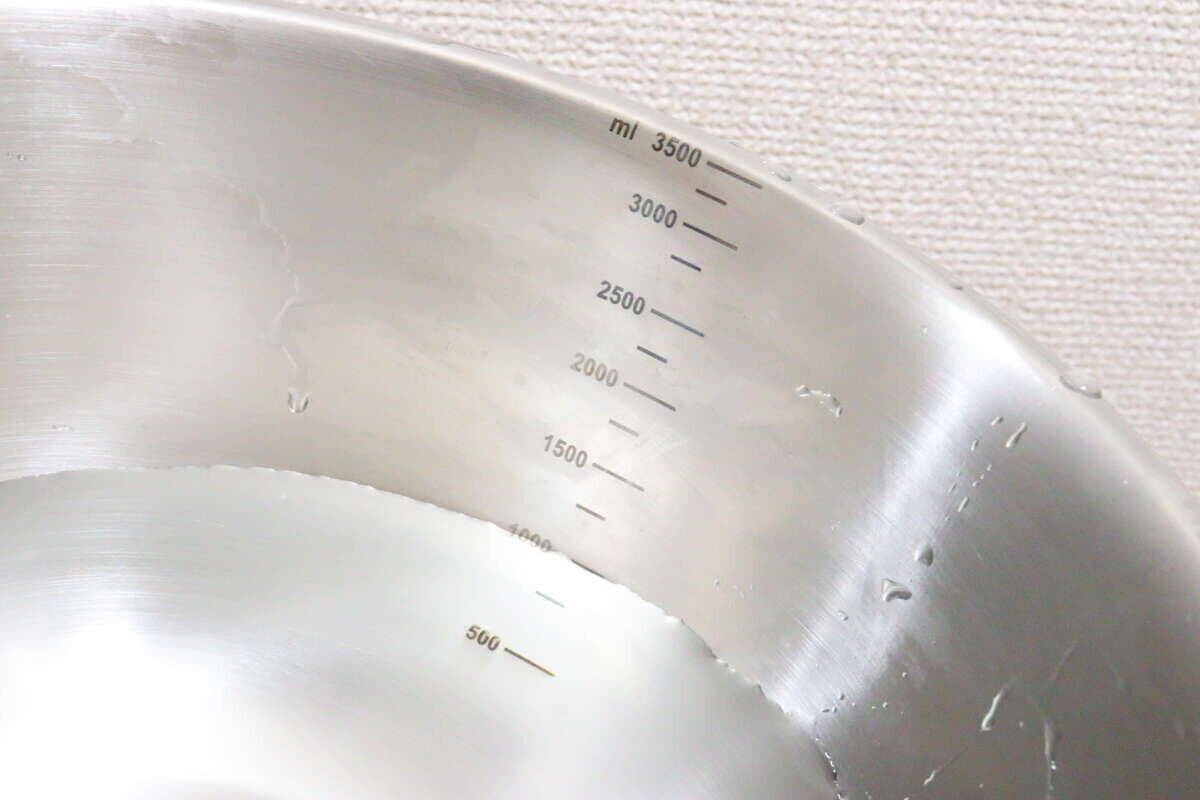 100均なら約1／3の値段でお得！「ニトリでも900円近く…」丈夫で機能的なキッチングッズ