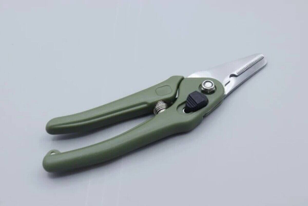 先に100均見といてよかった！ホムセンじゃこの値段で買えない♡マニアも激推しの便利グッズ