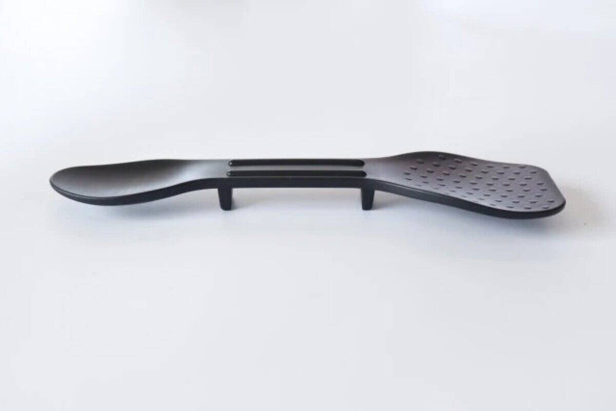 100均にこんな便利なものあるの！？「専門店も涙目レベル！」アイデアが光るアウトドアグッズ