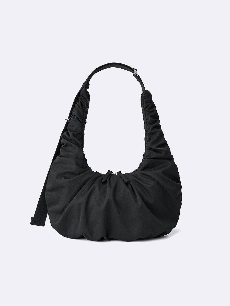 GUの黒バッグが高見えハンパない♡毎日いい仕事してくれる！相棒バッグ5連発