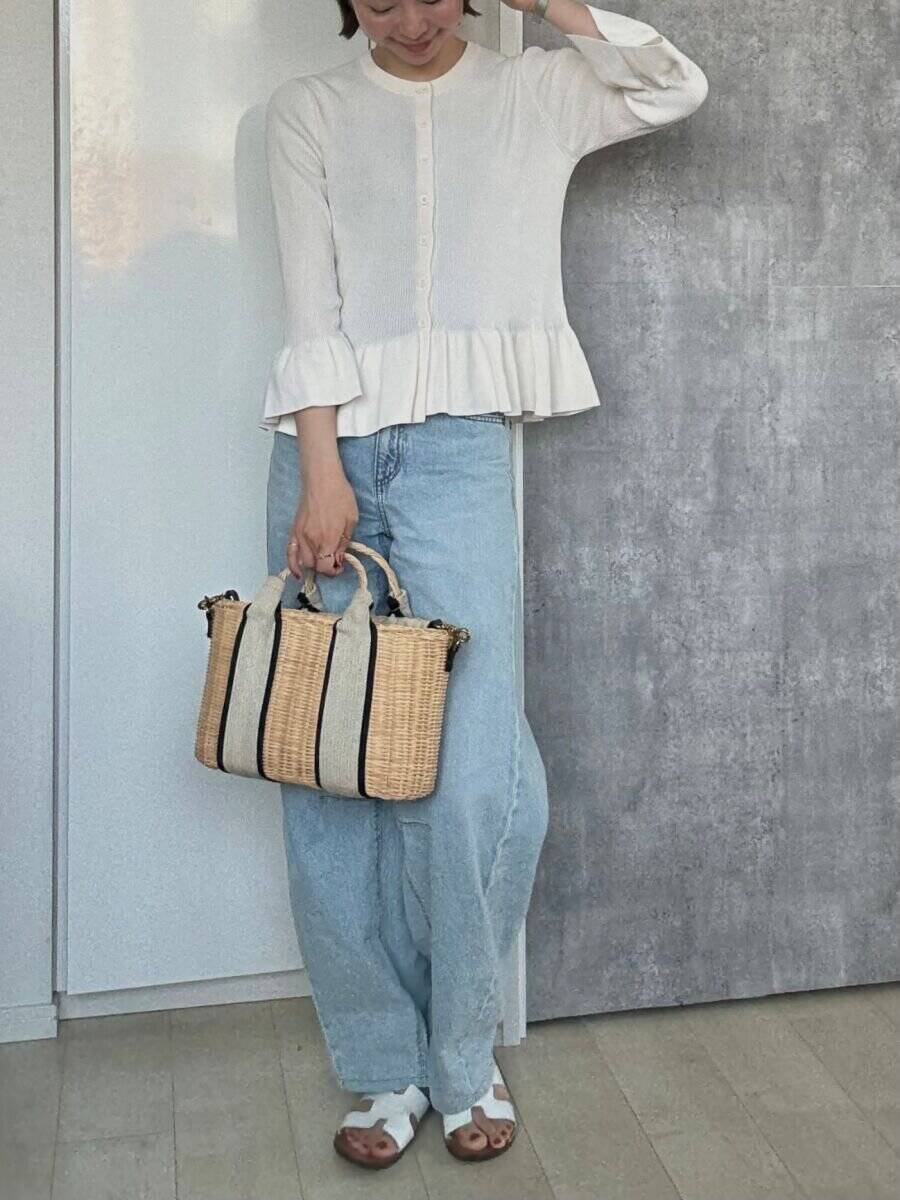 甘めトップスが苦手でも…！GUの人気コラボカーデは絶妙バランスの着回し万能アイテム♡