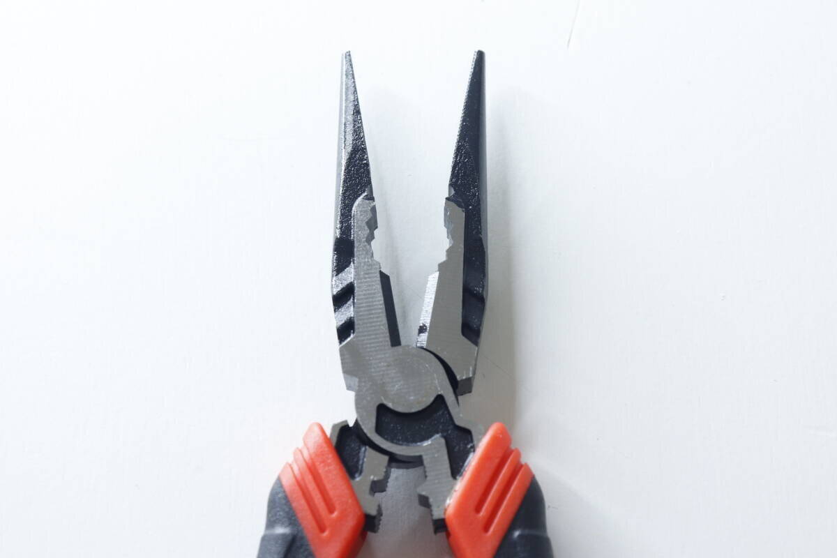 100均で700円って…と思ったけど買って良かった！1つで6役こなす！名品レベルの優秀工具