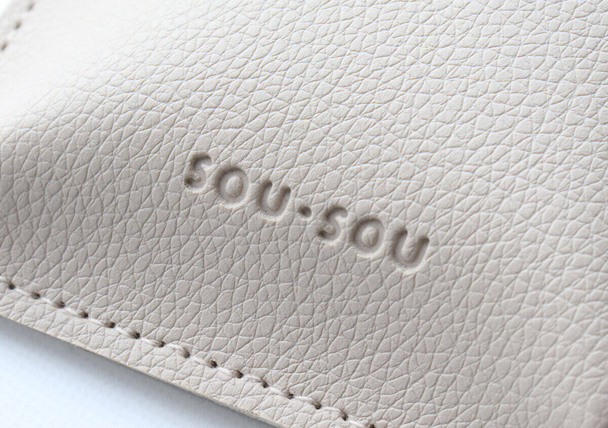 大人のおしゃれ手帖4月号の付録が超便利！人気ブランドの大容量バッグ＆上品スマホポシェット