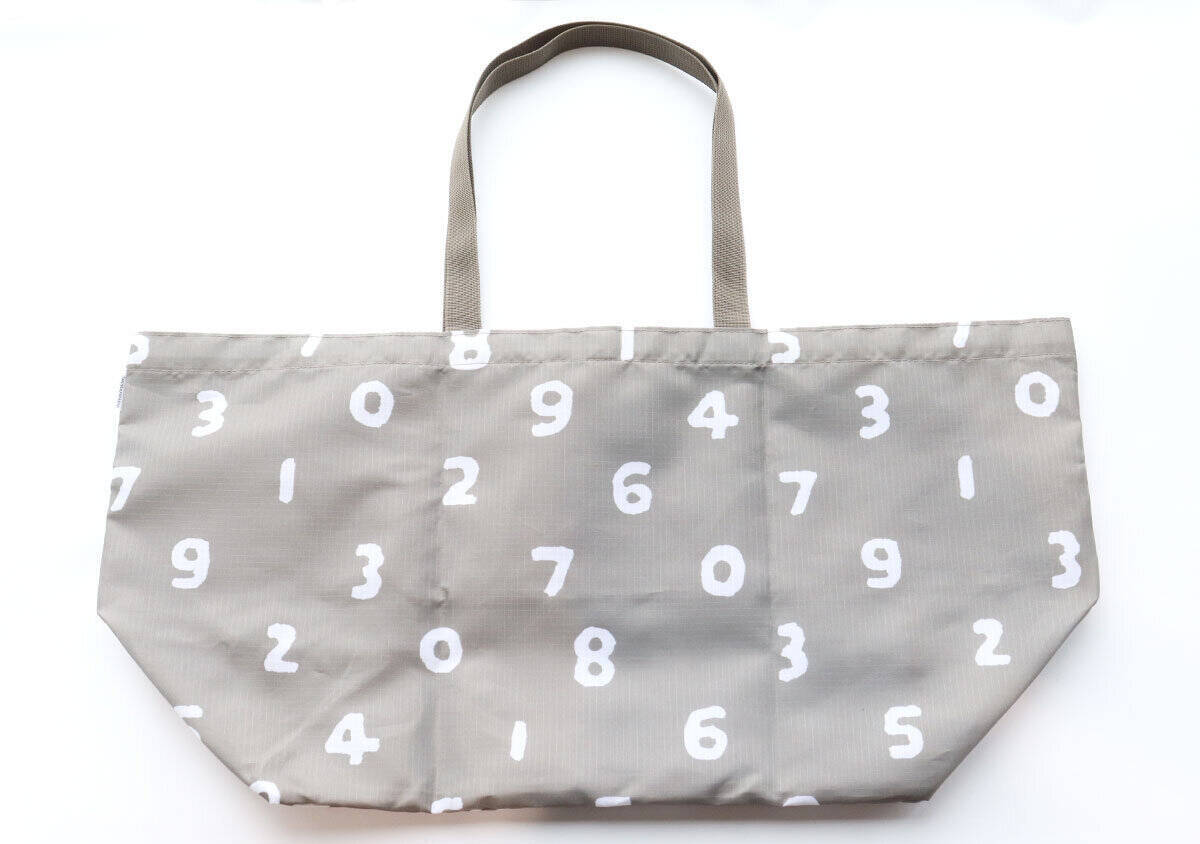 大人のおしゃれ手帖4月号の付録が超便利！人気ブランドの大容量バッグ＆上品スマホポシェット