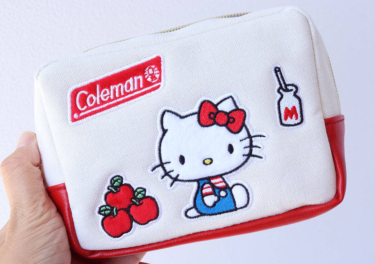 InRed10月号付録が超豪華♡コールマン×ハローキティのエコバッグ＆ポーチは早い者勝ち！
