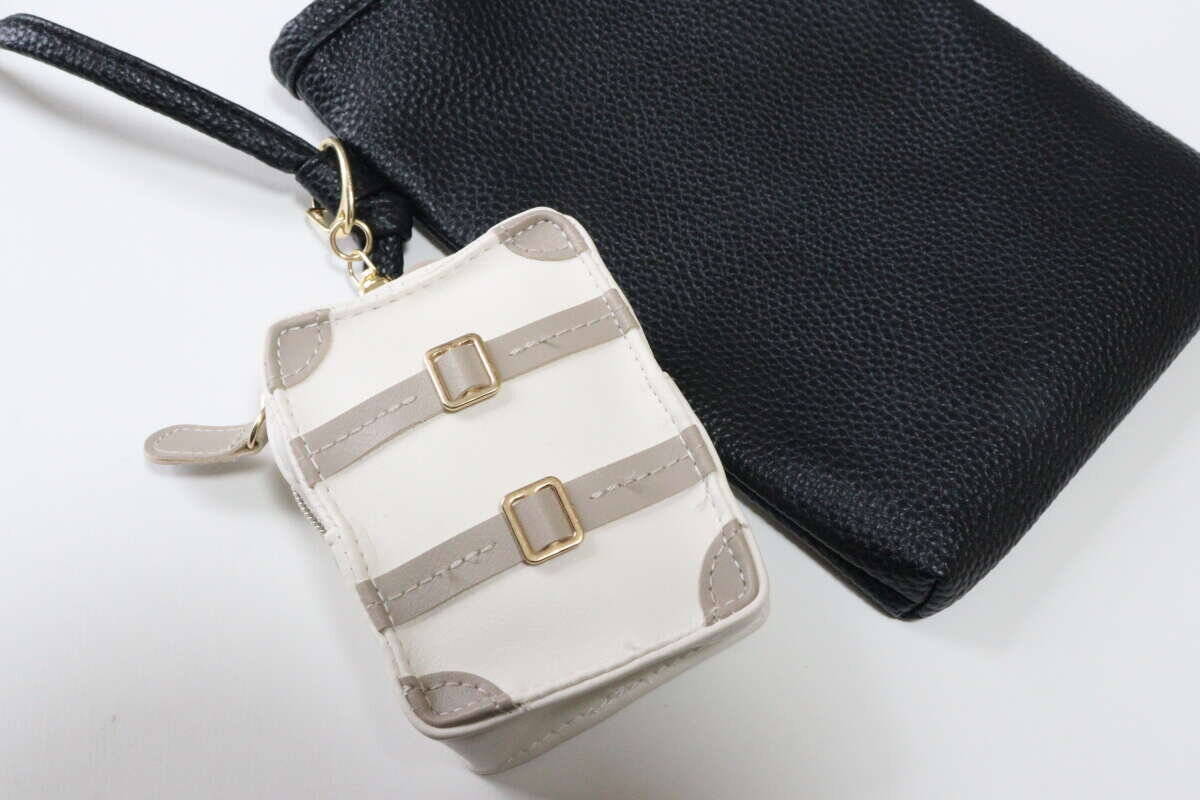 100均姉妹店がタカラトミーとまさかのコラボ♡お洒落×実用的なミニキャリーケース