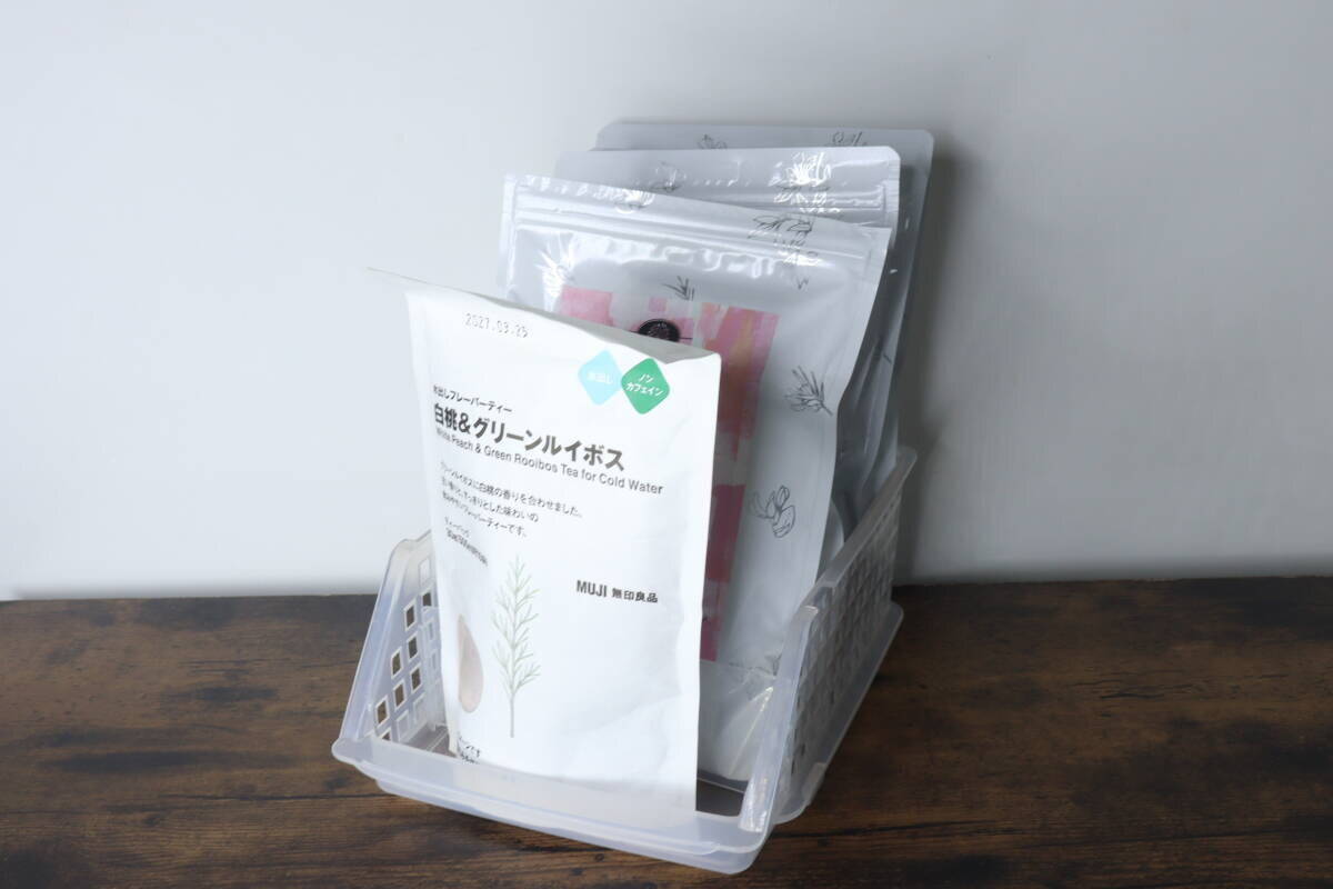 「早く使うべきだった！」もう雪崩起こさない！便利な100均の食品ストッカー