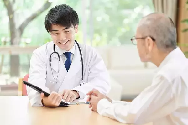 「親が入院拒否をしたら地域包括支援センターに連絡を！医療機関の連携で“もしも”に備える」の画像