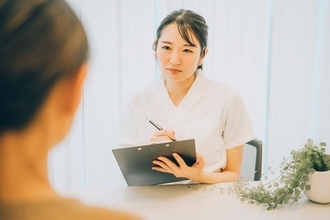 医療ソーシャルワーカーにはどんな相談ができる？地域の福祉機関とも連携する頼れる存在