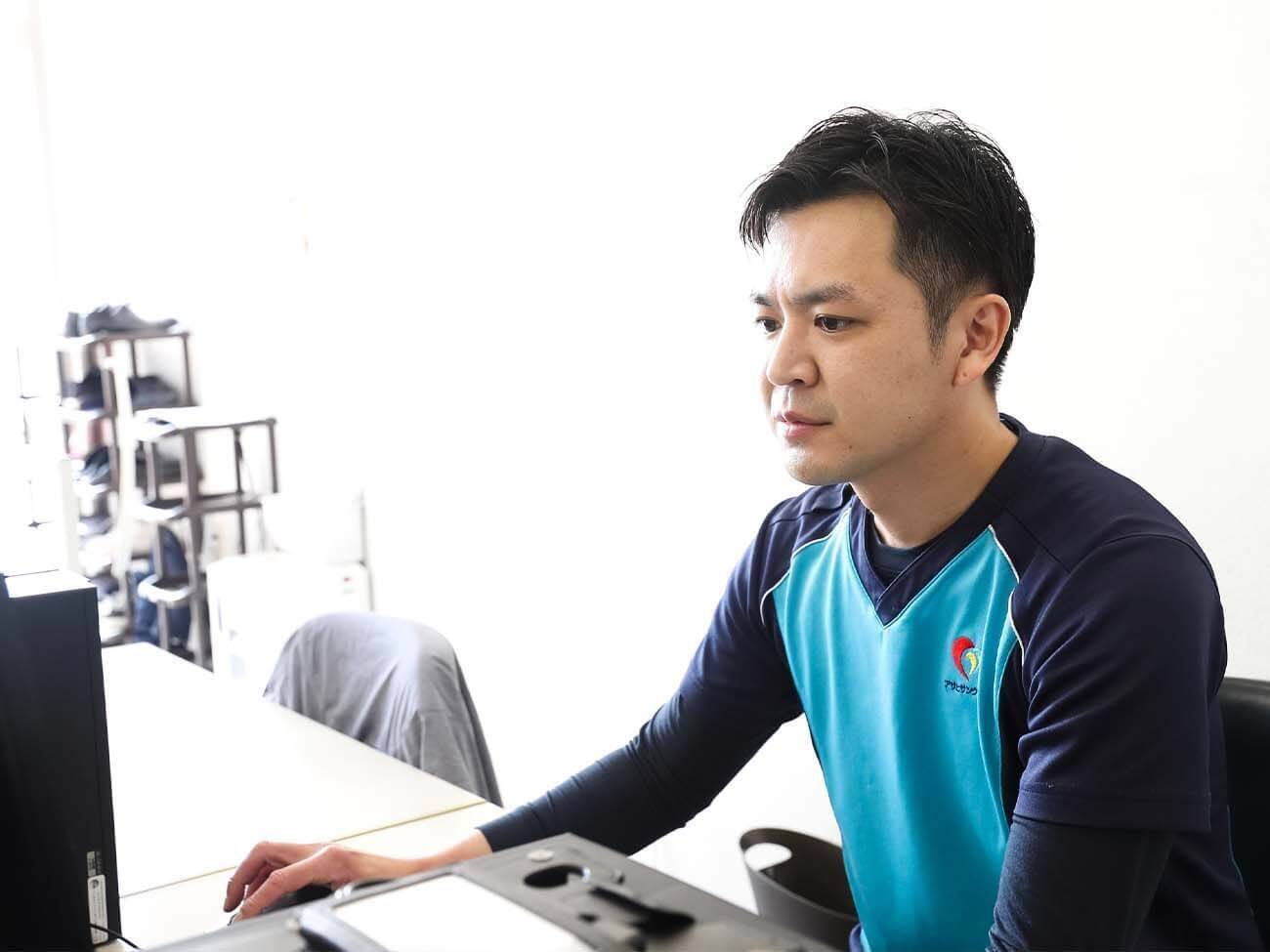 福祉の学校からアパレルへ就職。異業種で培ったスキルを武器に再び挑戦する介護の世界