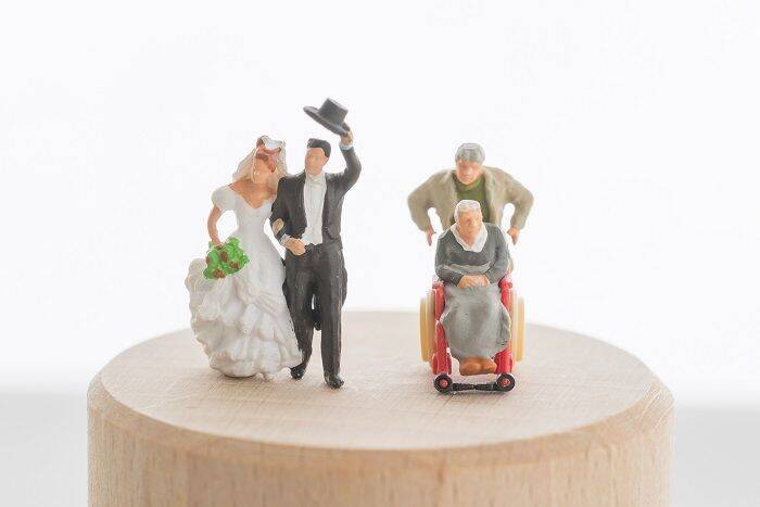 日本人の幸福度は先進諸国で最下位!? 高齢者が幸せを感じるために大切なこととは