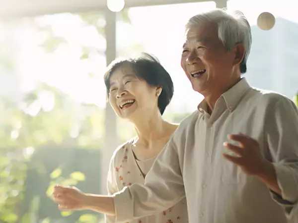 「「認知症の進行防止に運動は効果なし」って本当？予防に必要な運動と安全に続けるコツを解説！」の画像