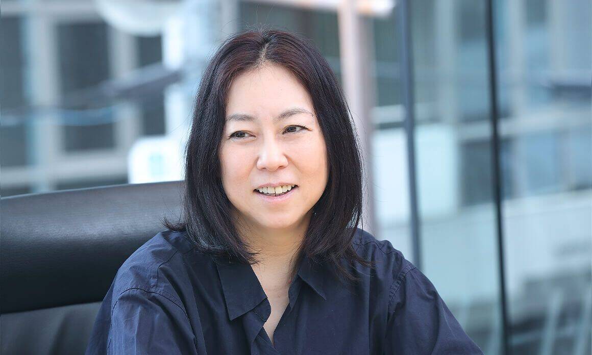 酒井順子「独身・子なしが当たり前の時代には、血のつながりを越えた家族が助けになる」