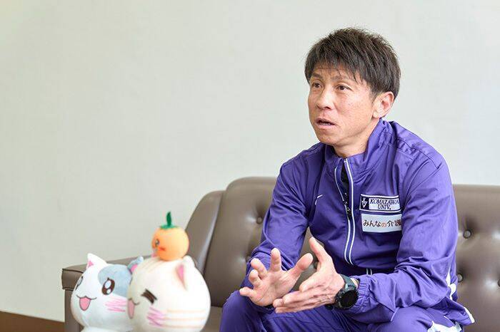 「凡事徹底」で掴む箱根駅伝制覇への道。駒澤大学陸上競技部 藤田敦史監督の指導哲学に迫る