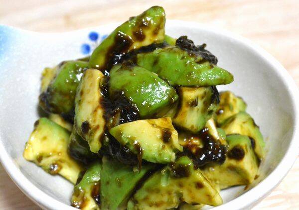 アボカド ごはんですよの合体レシピを試してみたら ねっとり濃厚おつまみが出来上がった 17年11月14日 エキサイトニュース